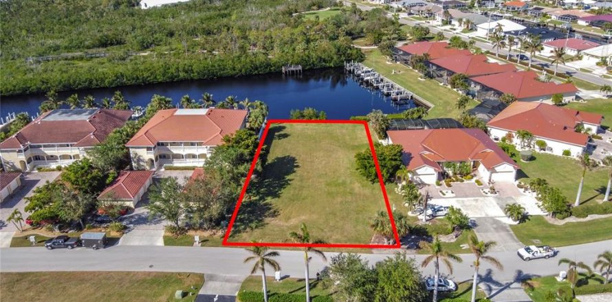 Terreno en Punta Gorda, Florida № 1514941