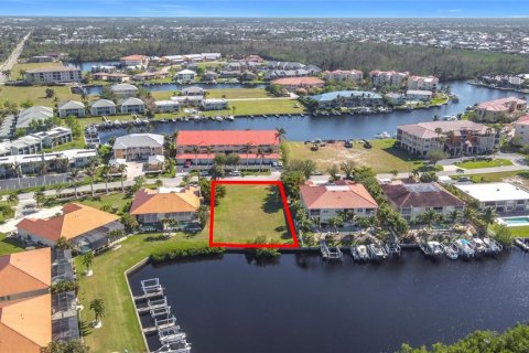 Terreno en venta en Punta Gorda, Florida № 1514941 - foto 2