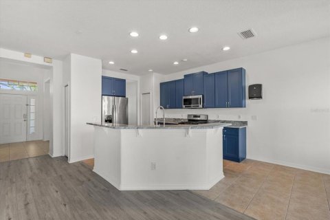 House in Riverview, Florida 4 bedrooms, 220.74 sq.m. № 2232441 - photo 15