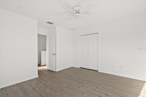 House in Riverview, Florida 4 bedrooms, 220.74 sq.m. № 2232441 - photo 28