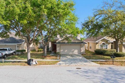House in Riverview, Florida 4 bedrooms, 220.74 sq.m. № 2232441 - photo 2
