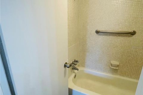 Condominio en venta en Largo, Florida, 2 dormitorios, 116.59 m2 № 1556328 - foto 18