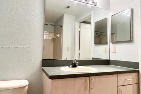 Снять в аренду кондоминиум в Порт-Сент-Луси, Флорида 1 спальня, 81.29м2, № 1962530 - фото 12