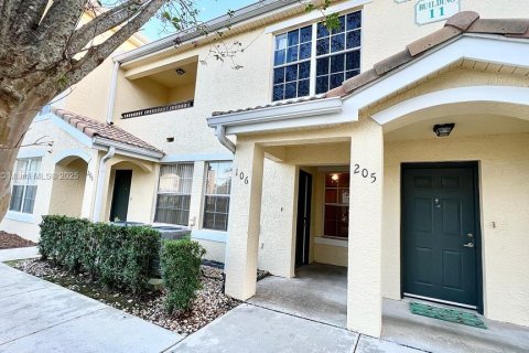 Снять в аренду кондоминиум в Порт-Сент-Луси, Флорида 1 спальня, 81.29м2, № 1962530 - фото 2