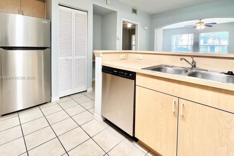 Снять в аренду кондоминиум в Порт-Сент-Луси, Флорида 1 спальня, 81.29м2, № 1962530 - фото 7