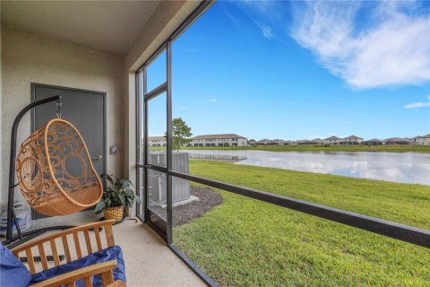 Townhouse in Bradenton, Florida 3 bedrooms, 178.84 sq.m. № 2266829 - photo 22