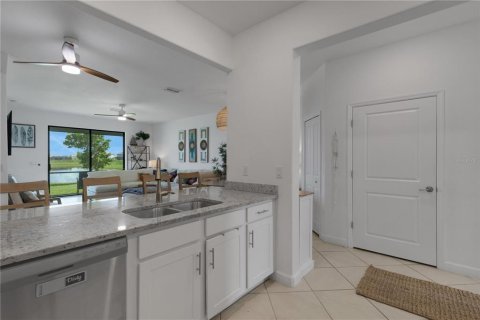Townhouse in Bradenton, Florida 3 bedrooms, 178.84 sq.m. № 2266829 - photo 9