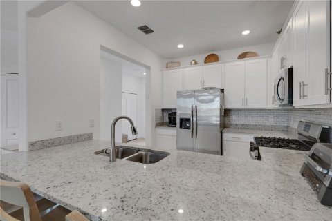 Townhouse in Bradenton, Florida 3 bedrooms, 178.84 sq.m. № 2266829 - photo 13
