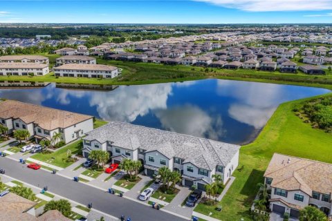 Townhouse in Bradenton, Florida 3 bedrooms, 178.84 sq.m. № 2266829 - photo 26