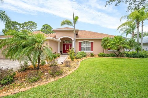 House in Palm Bay, Florida 4 bedrooms, 211.17 sq.m. № 2112453 - photo 3