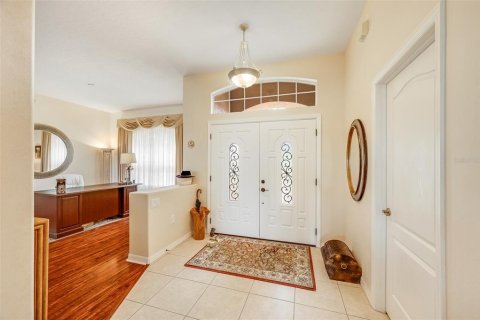 House in Palm Bay, Florida 4 bedrooms, 211.17 sq.m. № 2112453 - photo 5