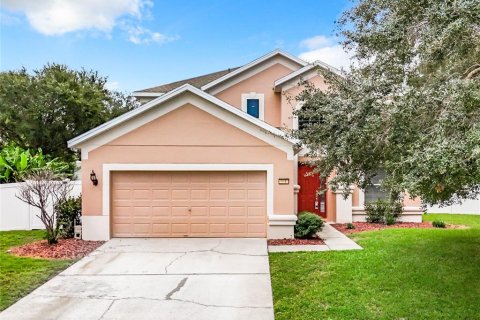 House in Clermont, Florida 5 bedrooms, 255.67 sq.m. № 2199622