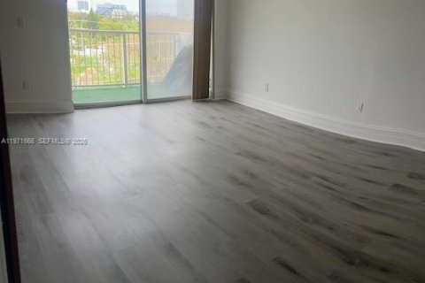 Купить кондоминиум в Норт-Майами, Флорида 1 спальня, 74.97м2, № 2055894 - фото 19