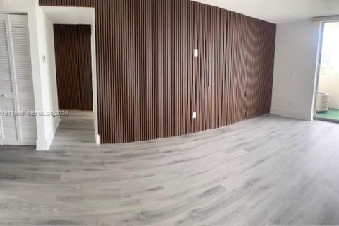 Купить кондоминиум в Норт-Майами, Флорида 1 спальня, 74.97м2, № 2055894 - фото 12