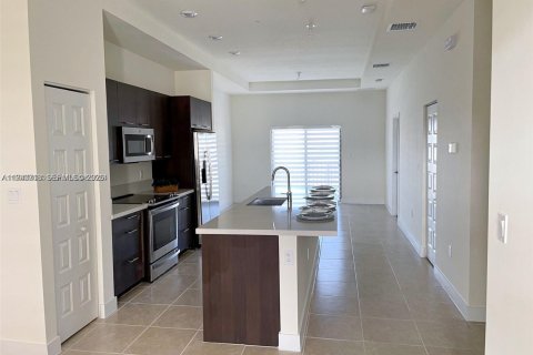 Condominio en venta en Doral, Florida, 2 dormitorios, 89.56 m2 № 2089074 - foto 5