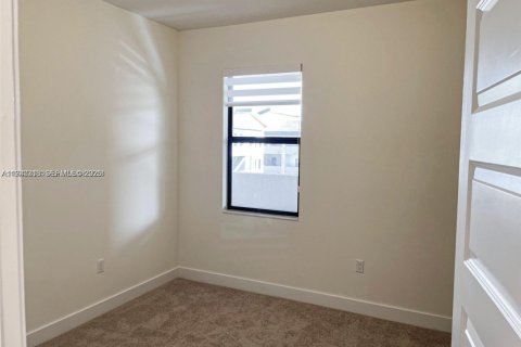 Condominio en venta en Doral, Florida, 2 dormitorios, 89.56 m2 № 2089074 - foto 12