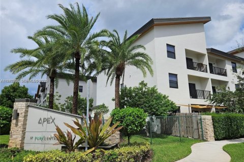 Condominio en venta en Doral, Florida, 2 dormitorios, 89.56 m2 № 2089074 - foto 2