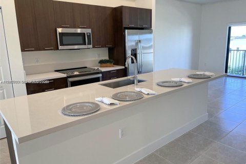 Condominio en venta en Doral, Florida, 2 dormitorios, 89.56 m2 № 2089074 - foto 7