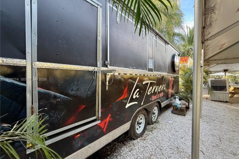 Купить коммерческую недвижимость в Дейви, Флорида № 1996857 - фото 9