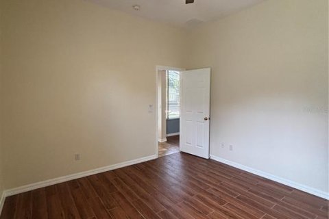 Casa en alquiler en Orlando, Florida, 4 dormitorios, 243.59 m2 № 1884115 - foto 16