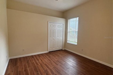 Casa en alquiler en Orlando, Florida, 4 dormitorios, 243.59 m2 № 1884115 - foto 15