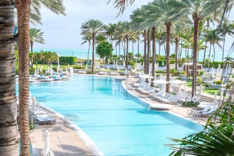 Condominio en venta en Miami Beach, Florida, 47.94 m2 № 1964838 - foto 27