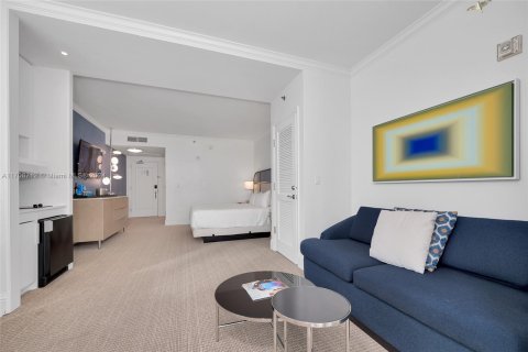 Condominio en venta en Miami Beach, Florida, 47.94 m2 № 1964838 - foto 12