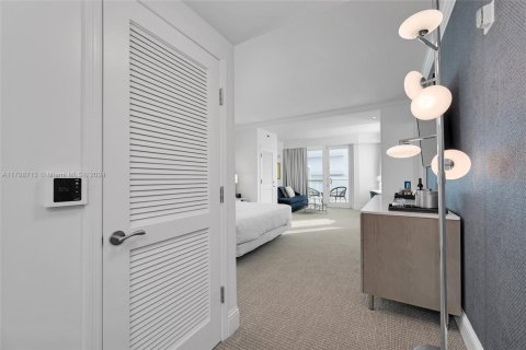 Condominio en venta en Miami Beach, Florida, 47.94 m2 № 1964838 - foto 4