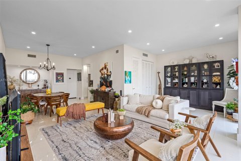 Condominio en venta en Aventura, Florida, 2 dormitorios, 107.49 m2 № 2168713 - foto 2