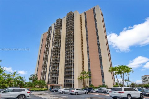 Condominio en venta en Aventura, Florida, 2 dormitorios, 107.49 m2 № 2168713 - foto 29
