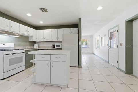 Villa ou maison à vendre à DeLand, Floride: 3 chambres, 104.05 m2 № 2285412 - photo 16