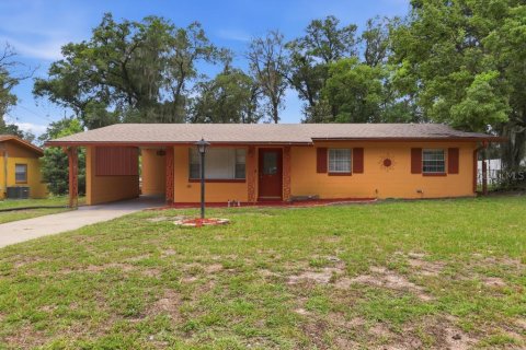Villa ou maison à vendre à DeLand, Floride: 3 chambres, 104.05 m2 № 2285412 - photo 2