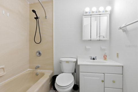 Villa ou maison à vendre à DeLand, Floride: 3 chambres, 104.05 m2 № 2285412 - photo 28