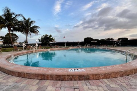 Купить кондоминиум в Уэст-Палм-Бич, Флорида 2 спальни, 74.14м2, № 2040903 - фото 21