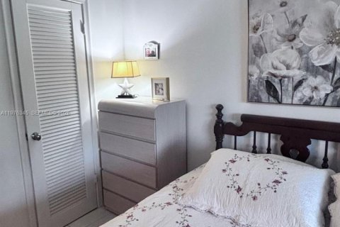 Купить кондоминиум в Уэст-Палм-Бич, Флорида 2 спальни, 74.14м2, № 2040903 - фото 10