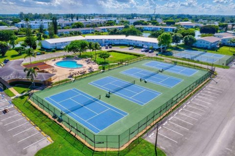 Купить кондоминиум в Уэст-Палм-Бич, Флорида 2 спальни, 74.14м2, № 2040903 - фото 25