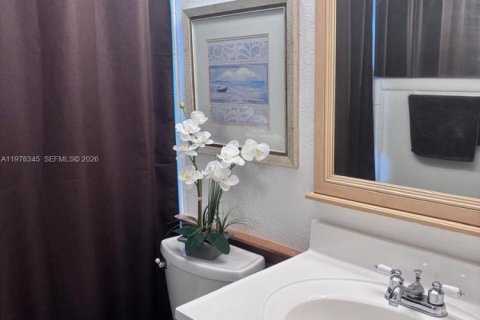 Купить кондоминиум в Уэст-Палм-Бич, Флорида 2 спальни, 74.14м2, № 2040903 - фото 13