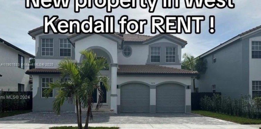 House in Miami, Florida 5 bedrooms, 257.25 sq.m. № 1963931