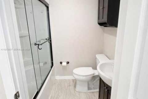 Купить виллу или дом в Лихай-Эйкерс, Флорида 3 спальни, № 2033597 - фото 9