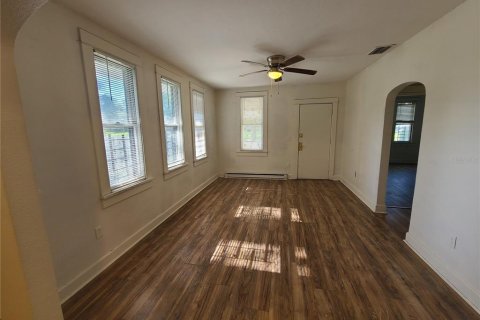 Villa ou maison à louer à Saint Petersburg, Floride: 2 chambres, 81.1 m2 № 2418930 - photo 7