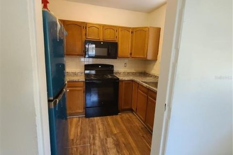 Villa ou maison à louer à Saint Petersburg, Floride: 2 chambres, 81.1 m2 № 2418930 - photo 27