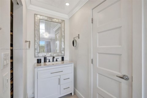 Condo in Sunrise, Florida, 2 bedrooms  № 1860005 - photo 21
