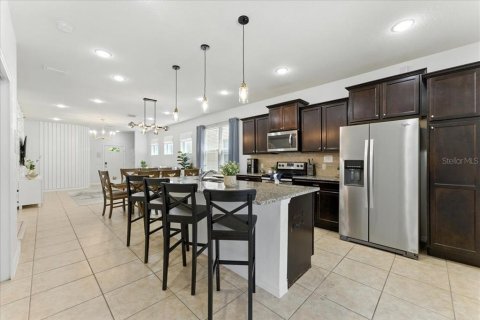 House in Kissimmee, Florida 5 bedrooms, 243.59 sq.m. № 1876316 - photo 17