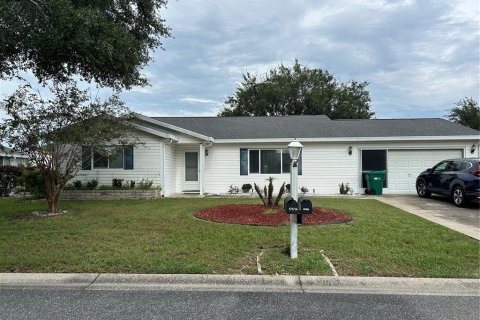 House in Summerfield, Florida 2 bedrooms, 129.13 sq.m. № 2329383