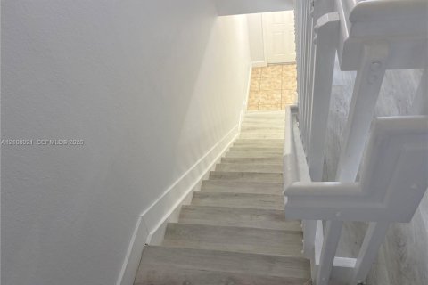 Touwnhouse à vendre à Hialeah, Floride: 3 chambres, 143.53 m2 № 2423114 - photo 14