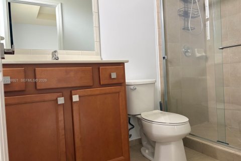 Touwnhouse à vendre à Hialeah, Floride: 3 chambres, 143.53 m2 № 2423114 - photo 17