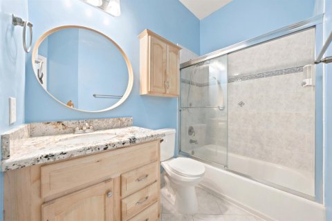House in Weston, Florida 3 bedrooms, 146.41 sq.m. № 2245194 - photo 7