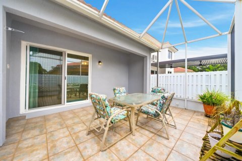 House in Weston, Florida 3 bedrooms, 146.41 sq.m. № 2245194 - photo 23