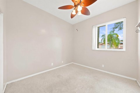 House in Weston, Florida 3 bedrooms, 146.41 sq.m. № 2245194 - photo 28