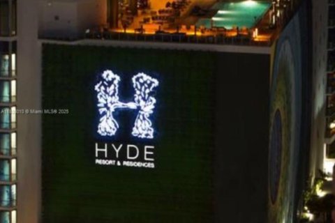 Condo in Hollywood, Florida, 2 bedrooms  № 2035805 - photo 20